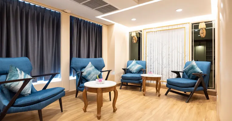 Tham Luang (VIP Lounge)