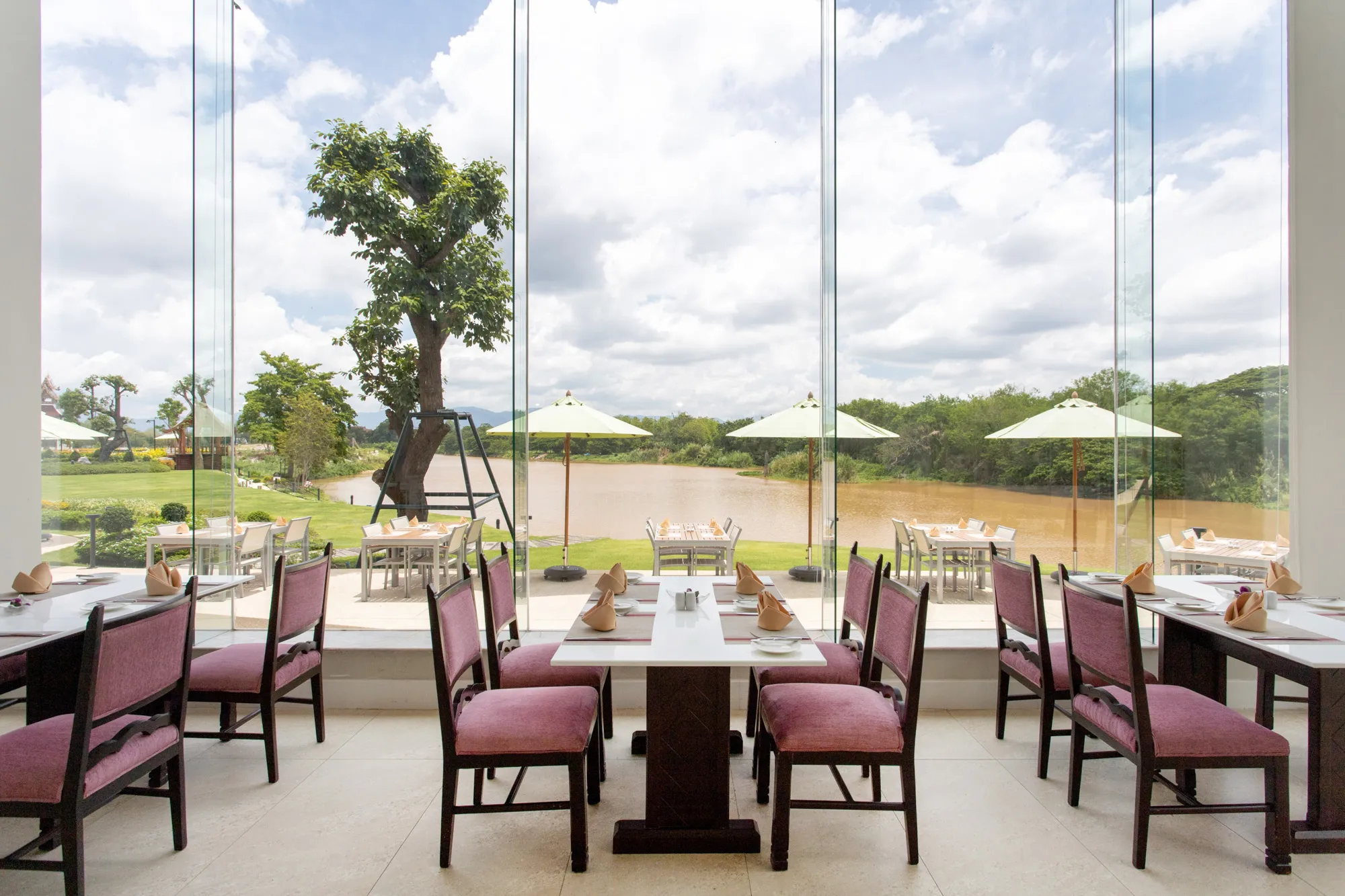 Blossom Restaurant 