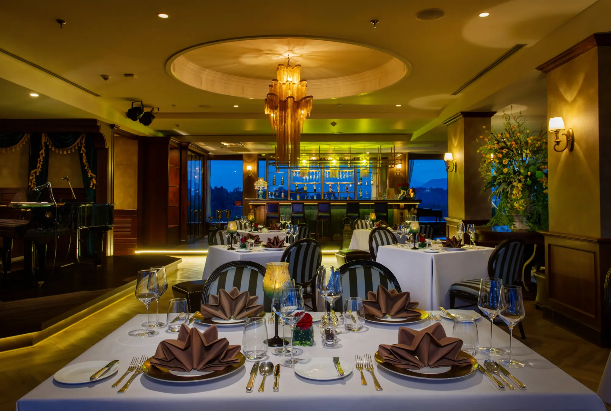 The Peak Wine & Grill 