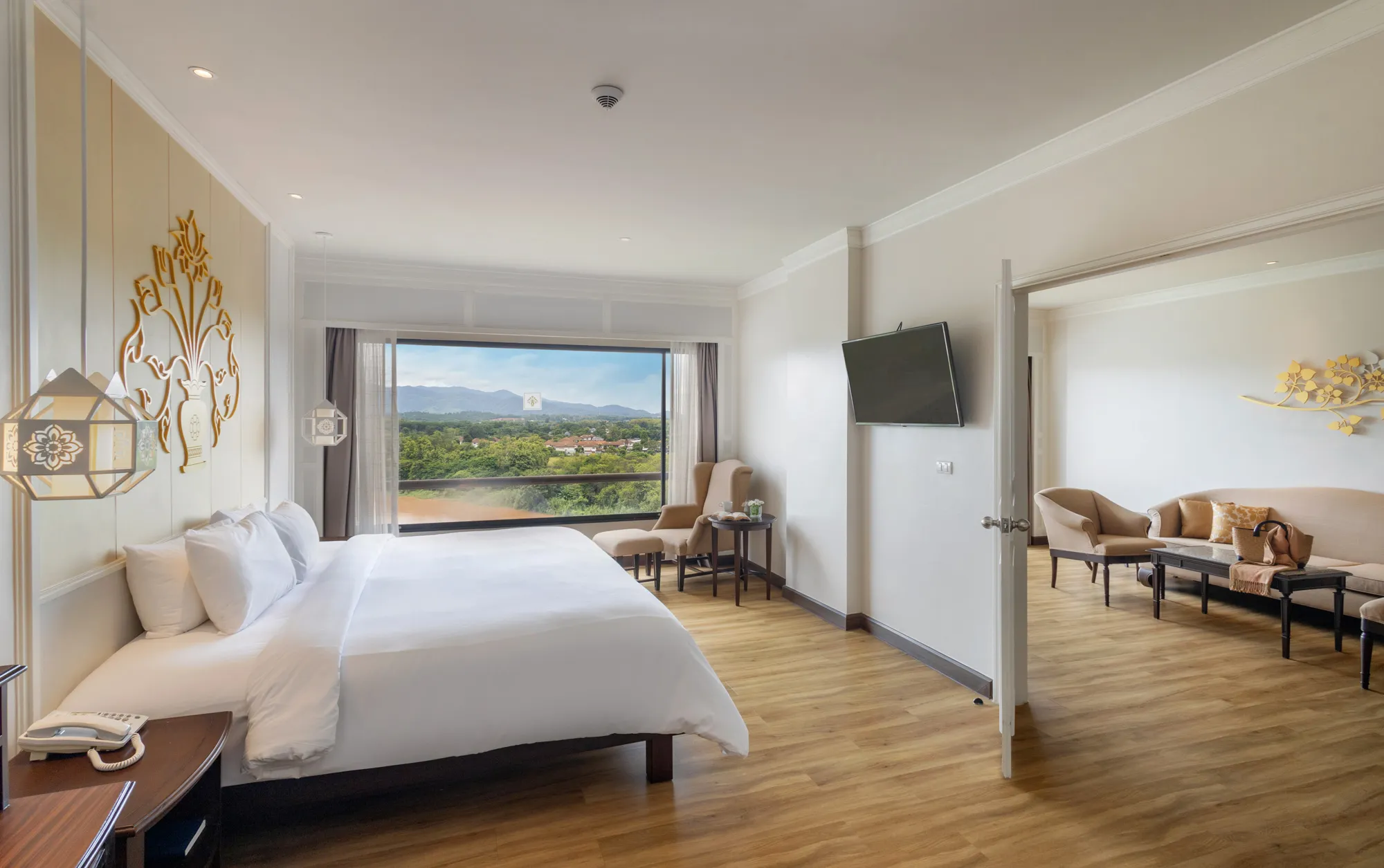 Riverie Suite