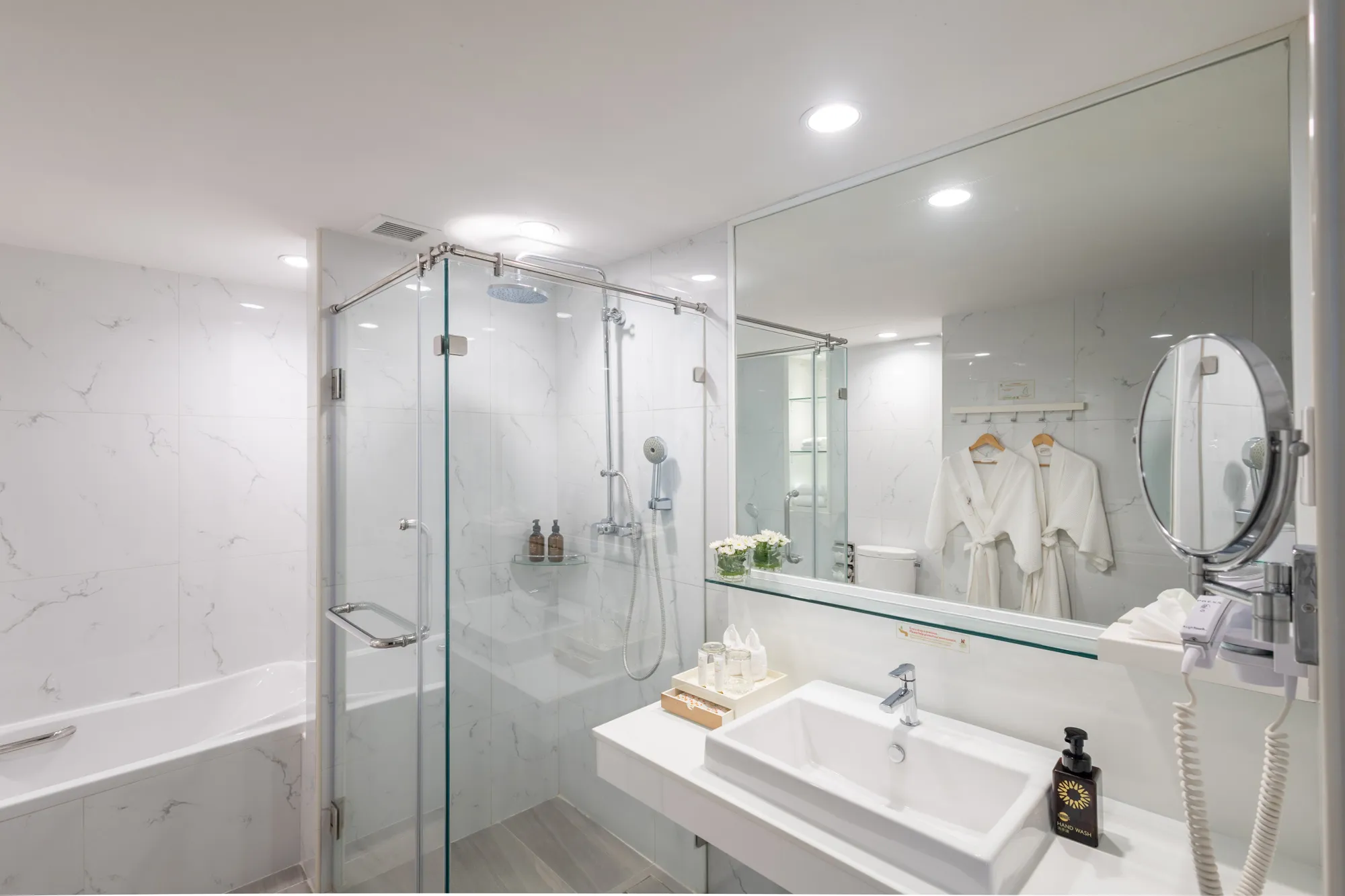 Riverie Suite